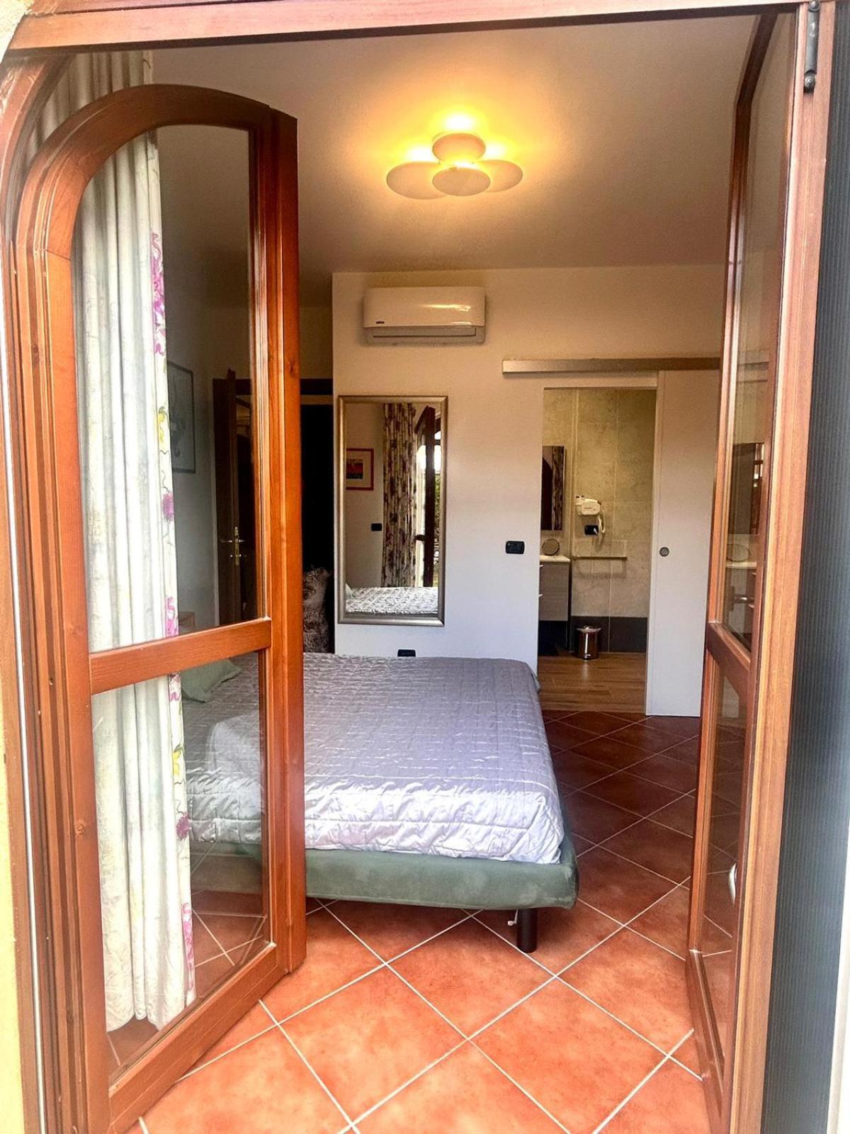 カステルヌオーヴォ・ベラルデンガ Casa Paola Nel Chianti Bed & Breakfast 部屋 写真